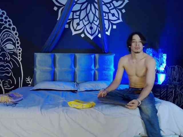 Luna-Dante-fox webcam