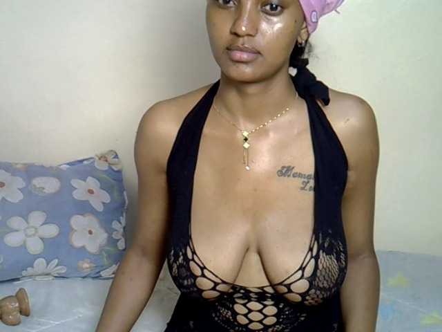 BunnyBlisss Live Cam and Statistics on UnifiedCams