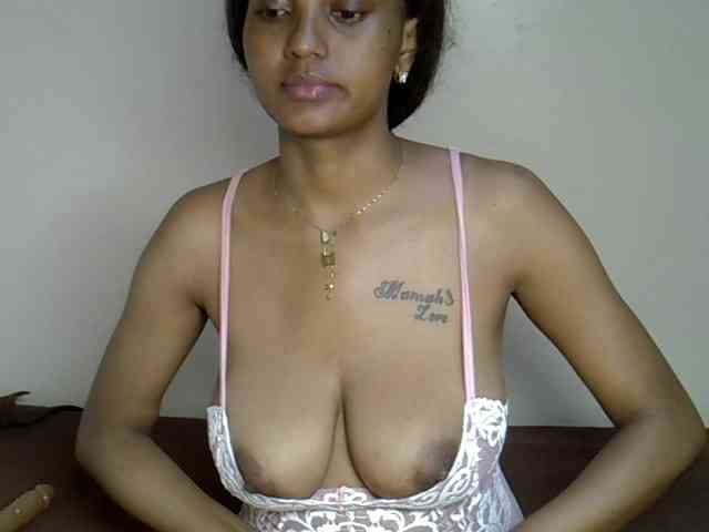 BunnyBlisss Live Webcam on BongaCams