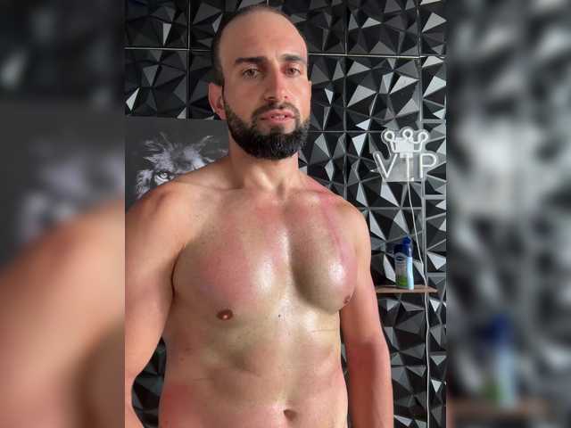 ALEX672 live webcam show