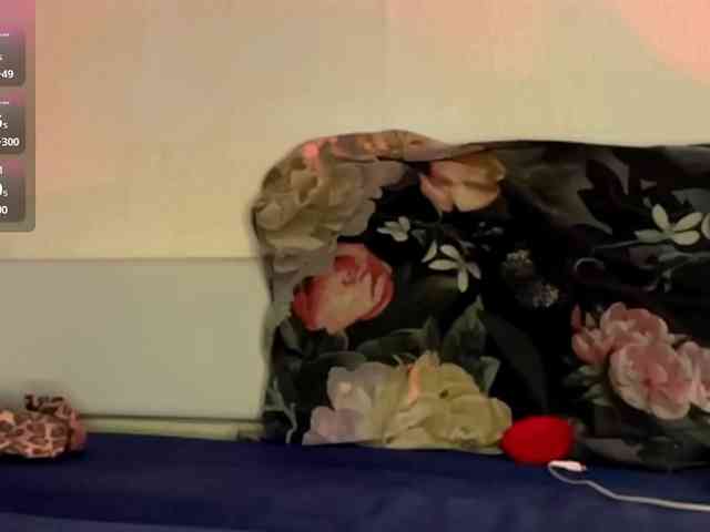 ReikoRizzardo webcam