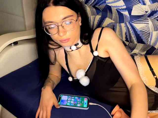 ReikoRizzardo webcam