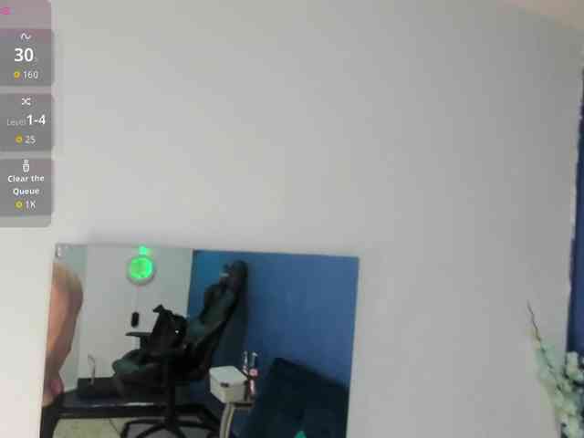 Rowan-Cleyy Sex Cam Show