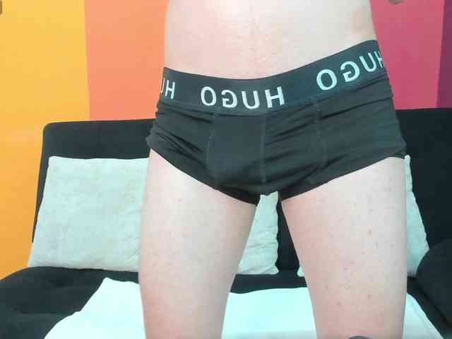Rowan-Cleyy Sex Cam Show
