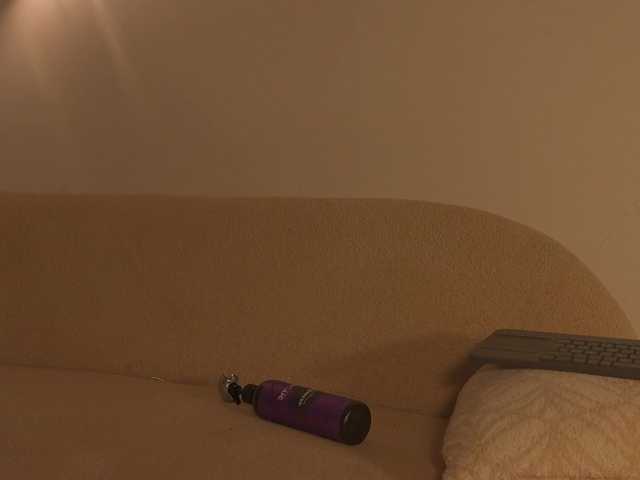 Julie-Belle live cam on BongaCams
