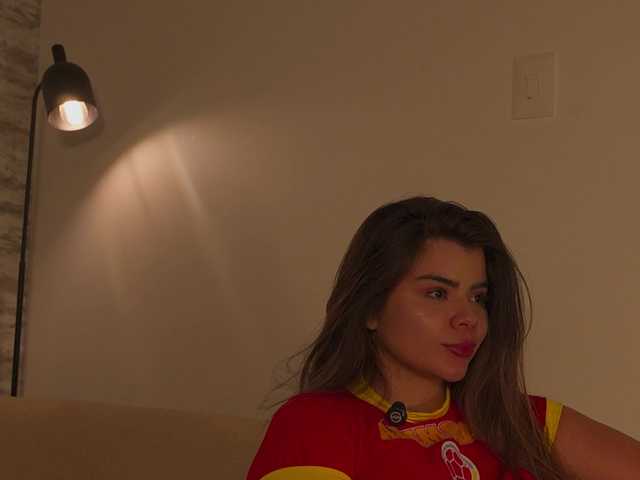 Julie-Belle live cam on BongaCams