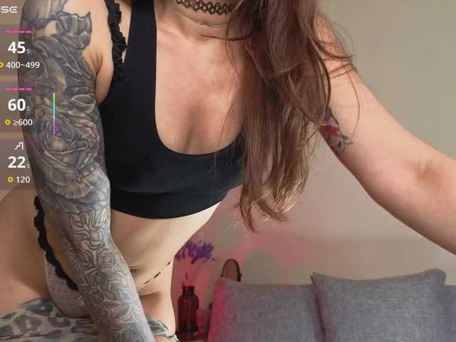 ReginaHawkinss live cam on BongaCams