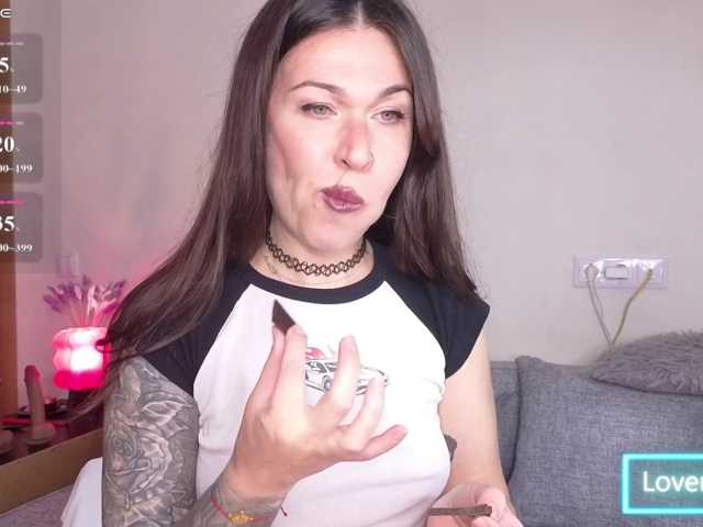 ReginaHawkinss live cam preview