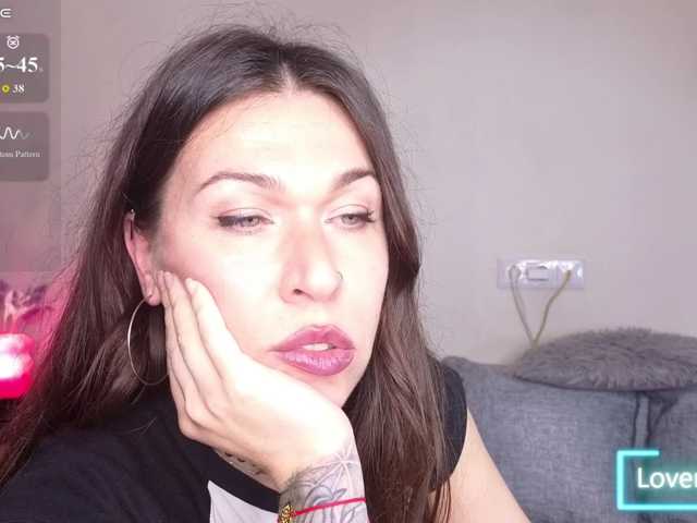 ReginaHawkinss live cam on BongaCams
