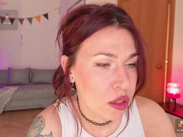 ReginaHawkinss's BongaCams show and profile