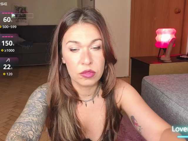ReginaHawkinss live cam on BongaCams