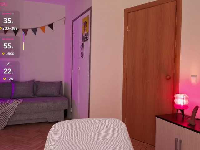 ReginaHawkinss's BongaCams show and profile