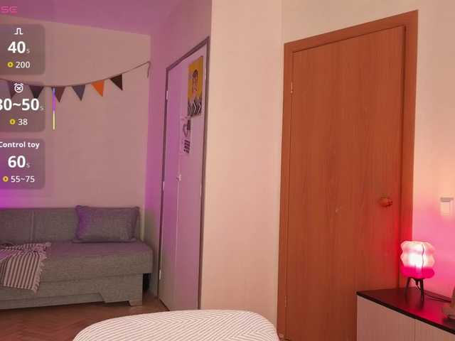 ReginaHawkinss's BongaCams show and profile