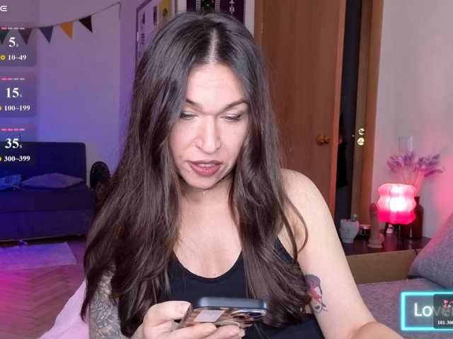 ReginaHawkinss live cam on BongaCams