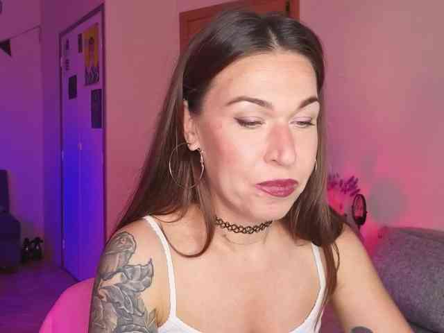 ReginaHawkinss webcam