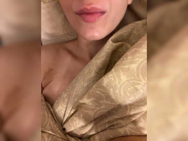 Aliya7 live webcam show