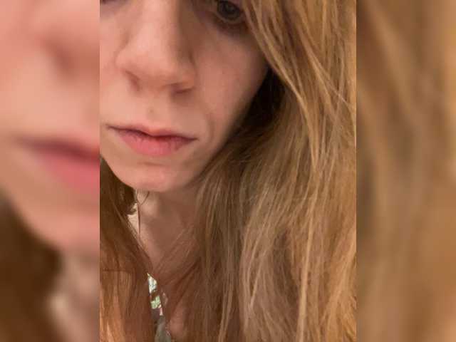 Aliya7's BongaCams show and profile