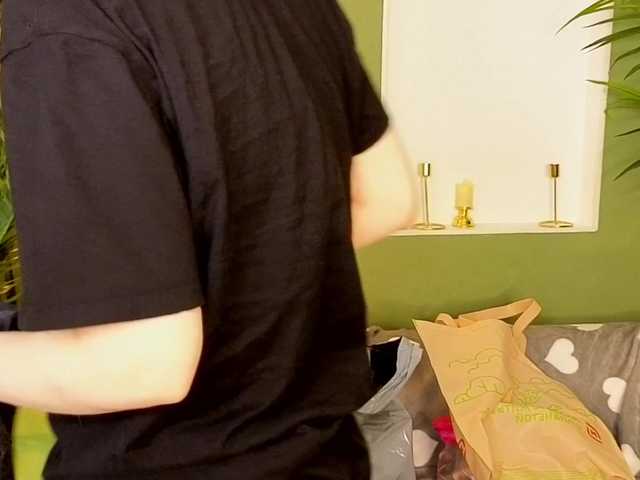 Ophyrix's BongaCams show and profile