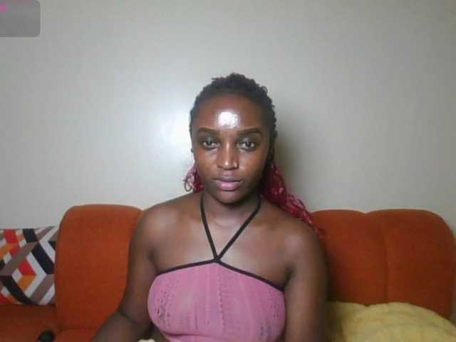 PetiteAsshley live cam preview