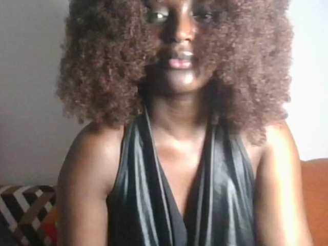 Petiteasshley live cam on BongaCams