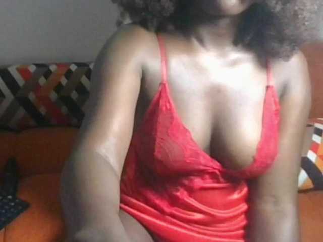 Petiteasshley live cam on BongaCams