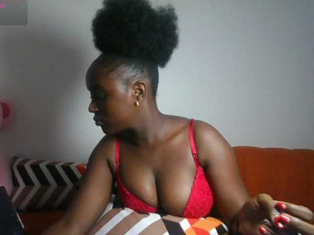 Petiteasshley