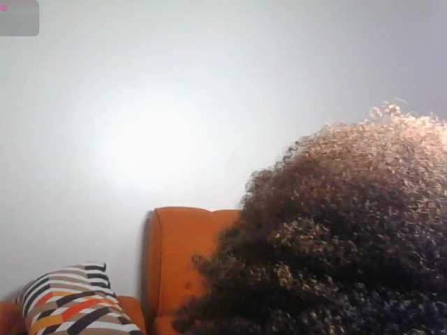 Petiteasshley live cam on BongaCams
