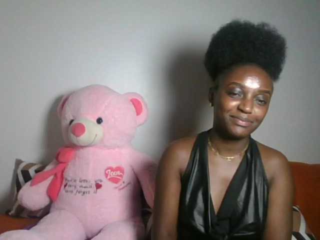 PetiteAsshley live webcam show