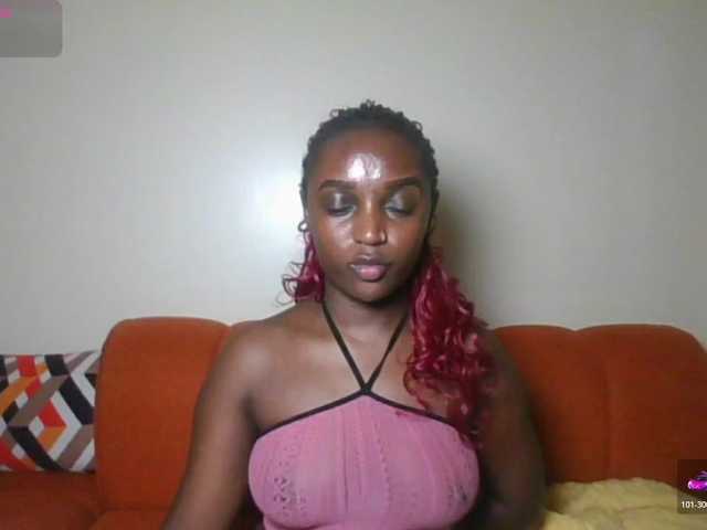 Petiteasshley live cam on BongaCams