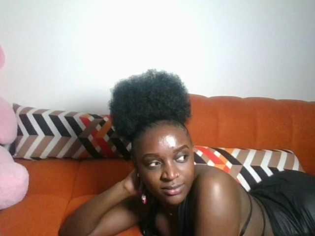 PetiteAsshley live webcam show