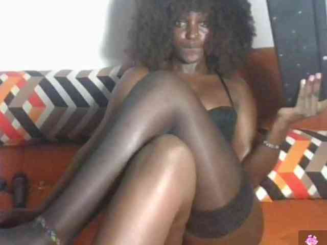 Petiteasshley