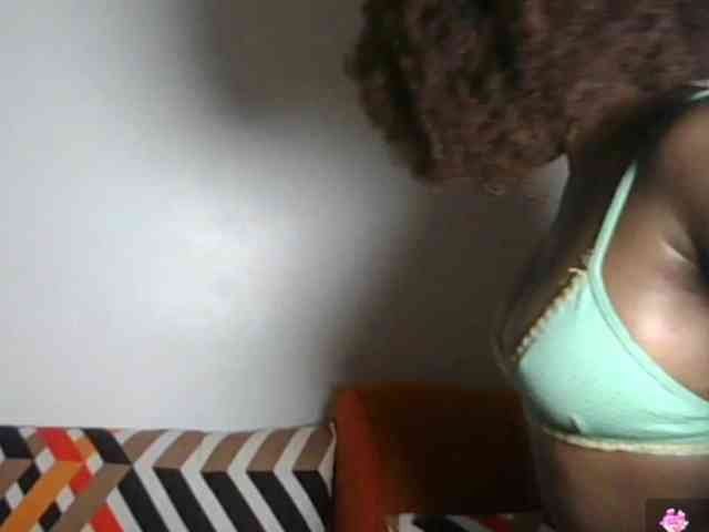 PetiteAsshley webcam
