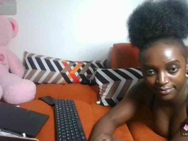PetiteAsshley webcam