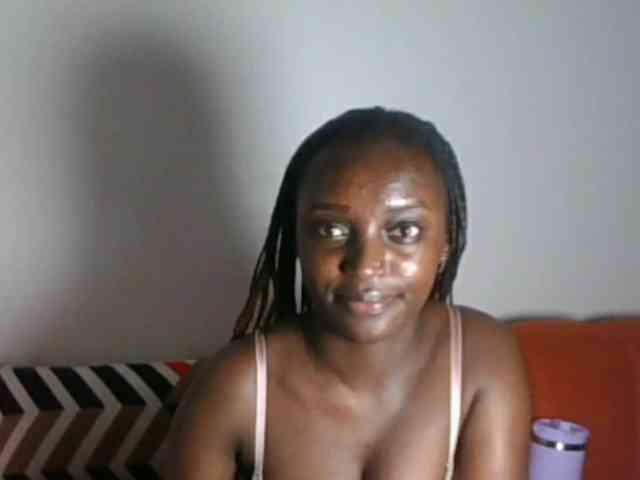 Petiteasshley
