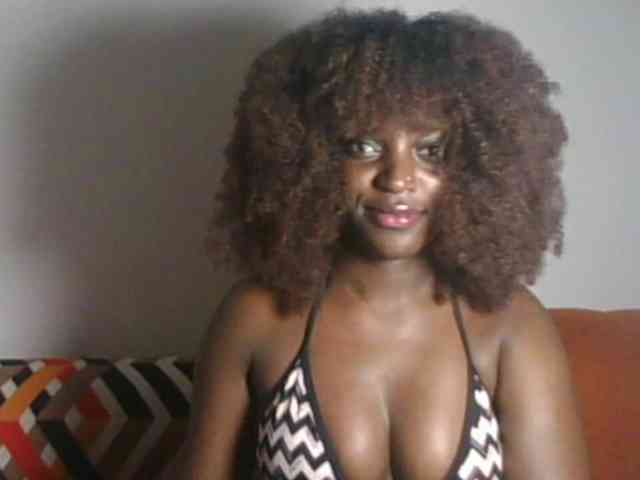 Petiteasshley