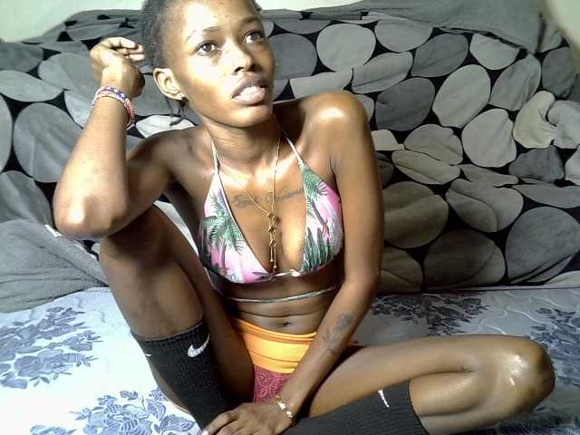 sexy-babbyy live cam on BongaCams