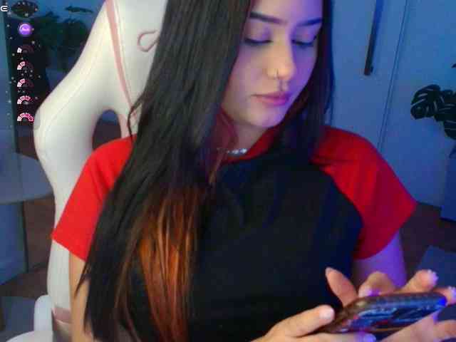 Kathy-Deann webcam