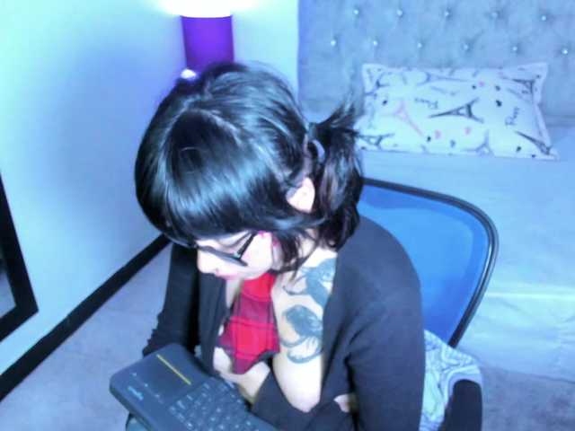 NatashaHotson's BongaCams show and profile