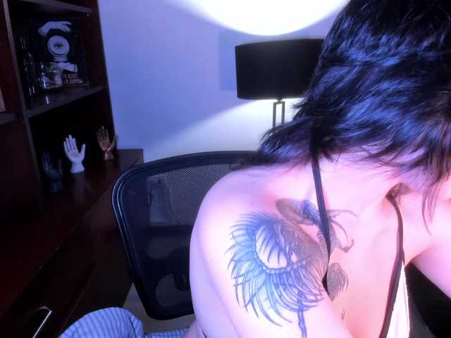 NatashaHotson's BongaCams show and profile