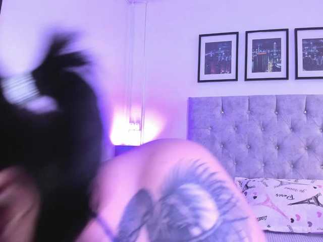 NatashaHotson's BongaCams show and profile