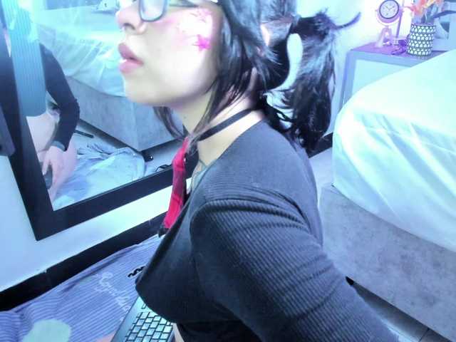  NatashaHotson chat room