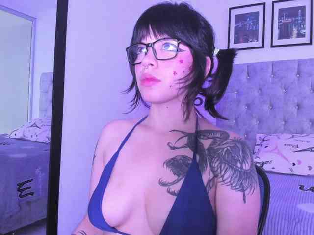 NatashaHotson webcam