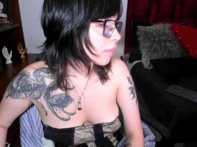 NatashaHotson webcam