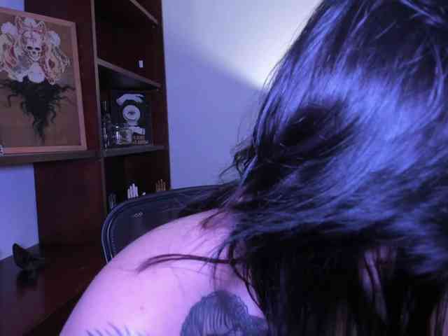 NatashaHotson webcam