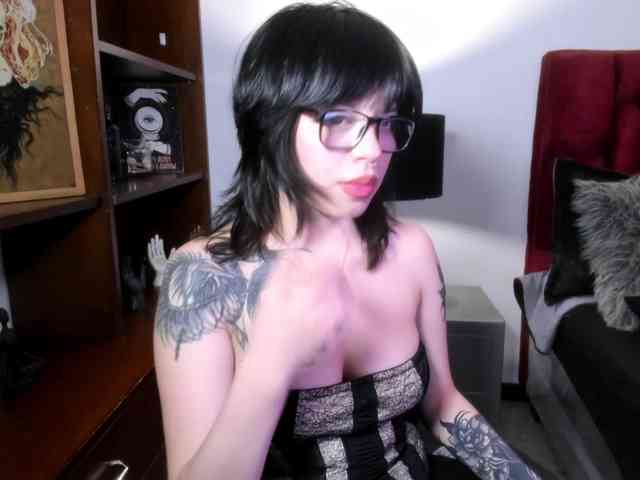 NatashaHotson webcam