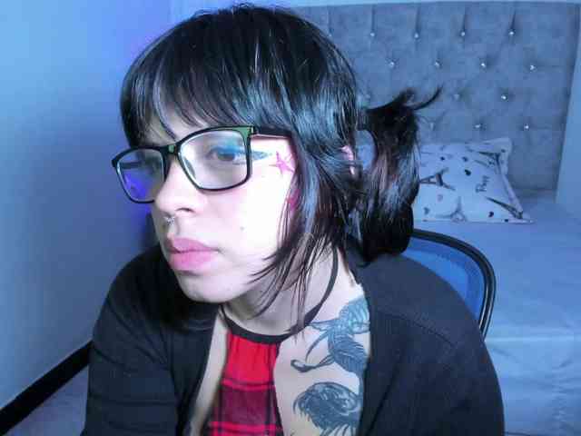 NatashaHotson webcam