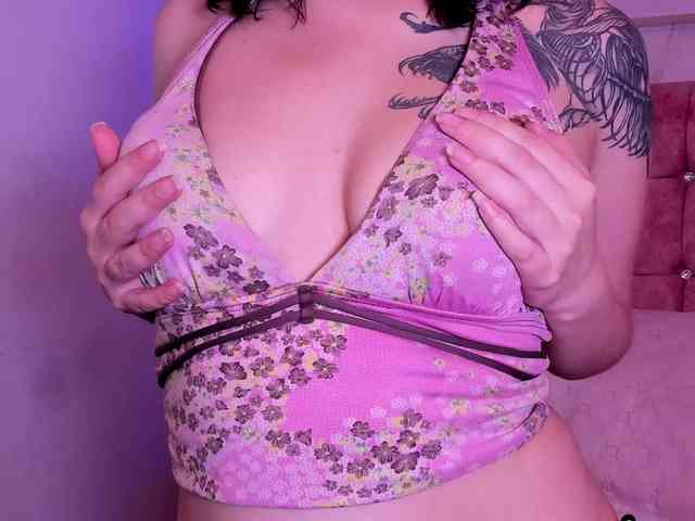 NatashaHotson webcam