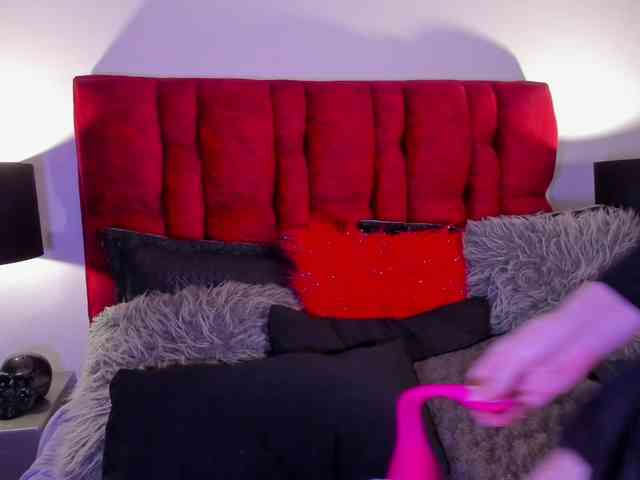 NatashaHotson webcam