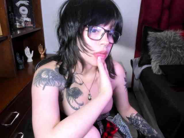 NatashaHotson webcam