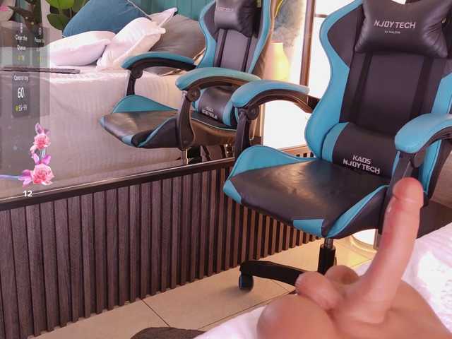 NinaCarter live cam preview
